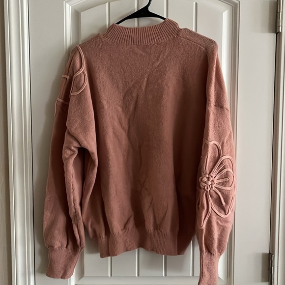 Beautiful 🌸Floral Embroidery Long Sleeve Knitted Pullover Sweater - Picture 9 of 9